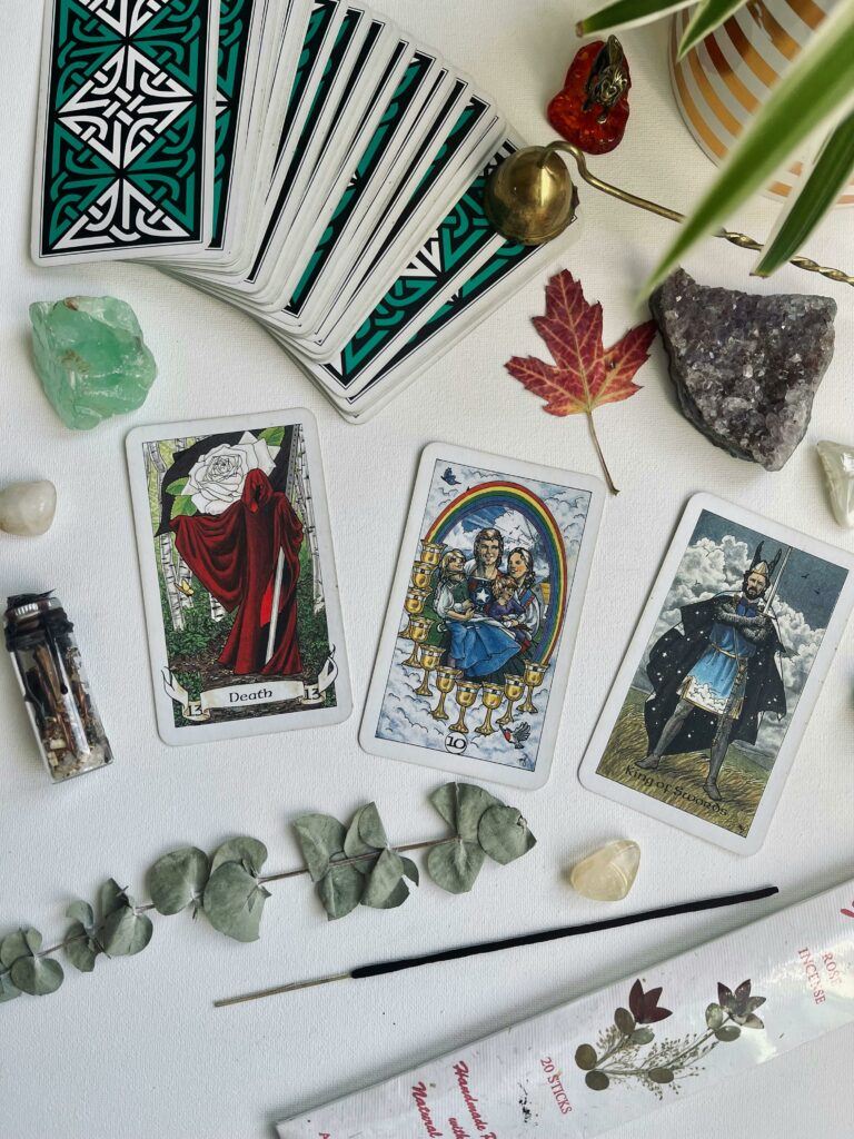 Tarot, Oracle et cartes de jeu