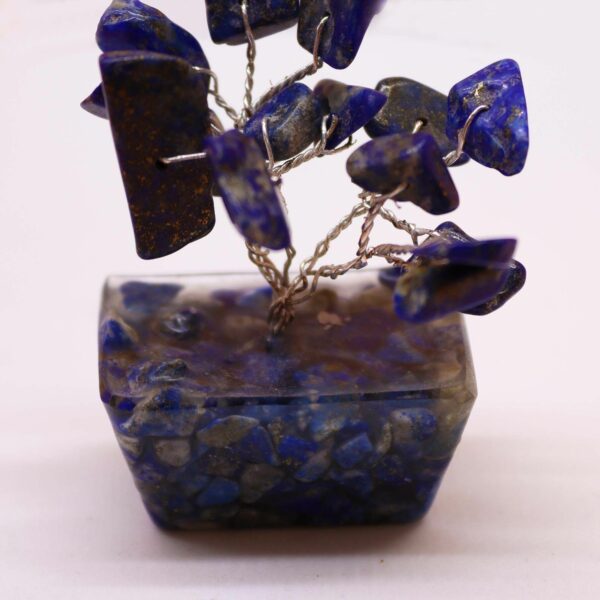 Mini arbre de pierres précieuses sur base d'orgonite - Sodalite (15 pierres)