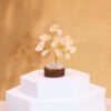 Mini arbre en pierres précieuses sur socle en bois - Quartz de roche (15 pierres)