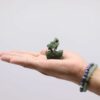 Mini arbre de pierres précieuses sur base d'orgonite - Aventurine verte (15 pierres)