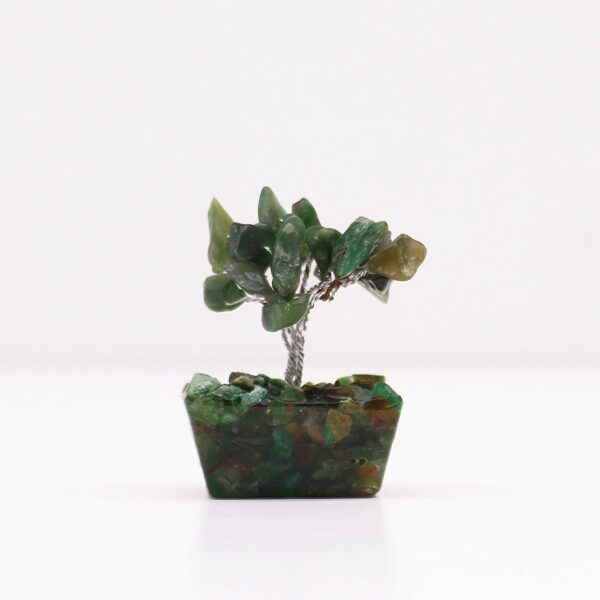 Mini arbre de pierres précieuses sur base d'orgonite - Aventurine verte (15 pierres)