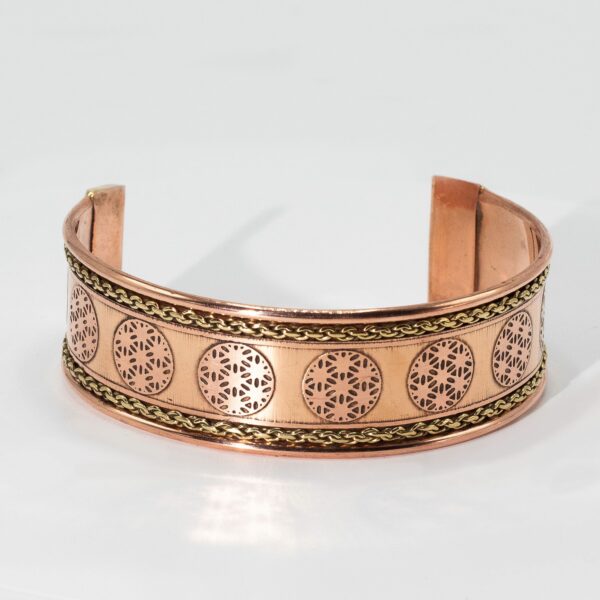 Bracelets en cuivre à large anneau et décoration en laiton (assortiments)