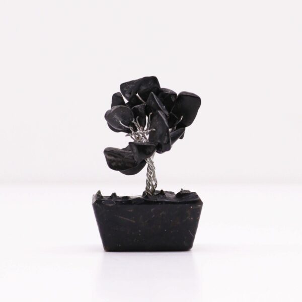 Mini arbre de pierres précieuses sur base d'orgonite - Agate noire (15 pierres)