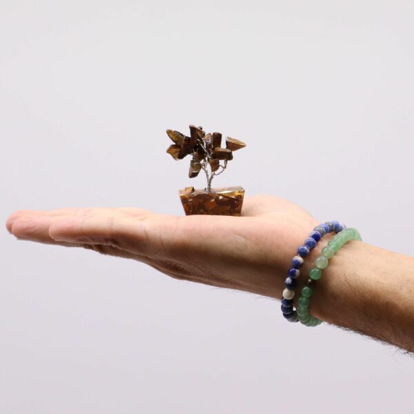 Mini arbre de pierres précieuses sur base d'orgonite - Œil de tigre (15 pierres)