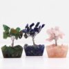 Mini arbres en pierres précieuses sur une base en orgonite - Assortiment (15 pierres)