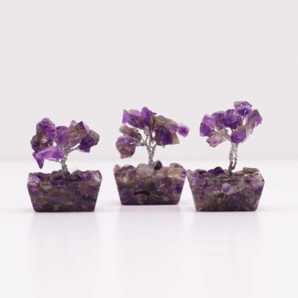 Mini arbre de pierres précieuses sur base d'orgonite - Améthyste (15 pierres)