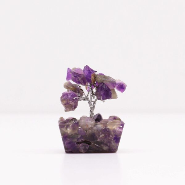 Mini arbre de pierres précieuses sur base d'orgonite - Améthyste (15 pierres)