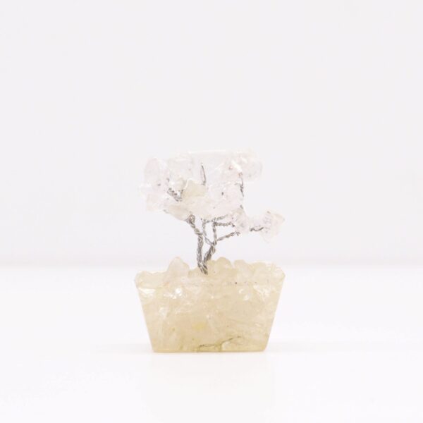 Mini arbre de pierres précieuses sur base d'orgonite - Quartz rocheux (15 pierres)