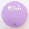 bG9jYWw6Ly9tZWRpYS8xRy80Qy82MFIzMEMxRzZXUjM0QzFHL2ExNmYyYTlhLmpwZWc.jpg Boîte Ronde de Fleurs de Savon "Douceur de Bébé" - Bleu Pastel
